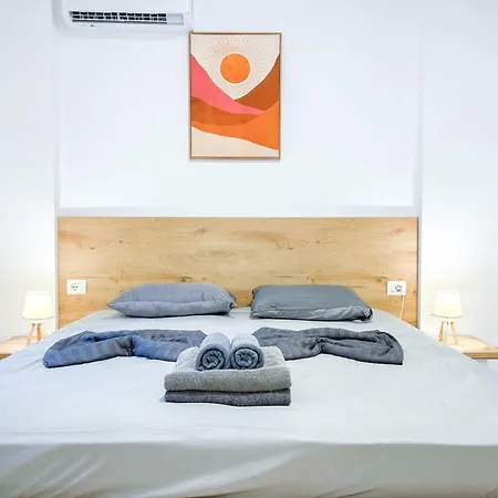 Apartament Mali I Robit Golem (Tirana)