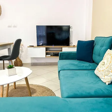 Apartament Mali I Robit