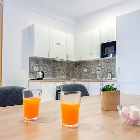 Mali I Robit Apartament *